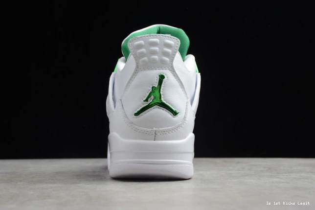 4 Green Pine CT8527-113 Air Jordan 0802
